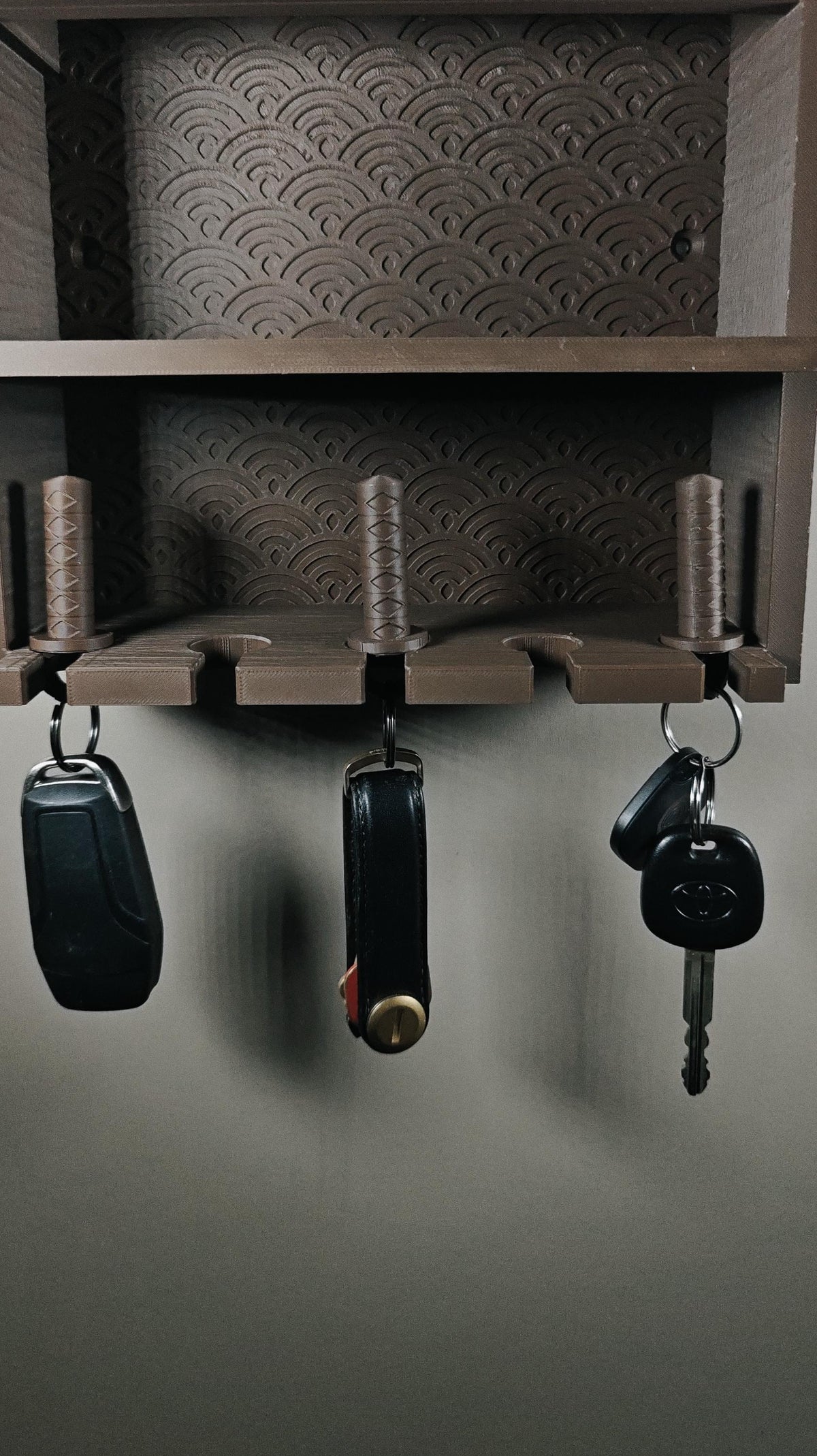 Kura Wall Rack – 5 Slot