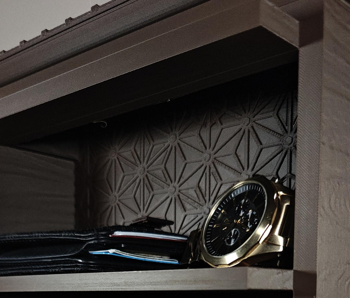Kura Wall Rack – 5 Slot