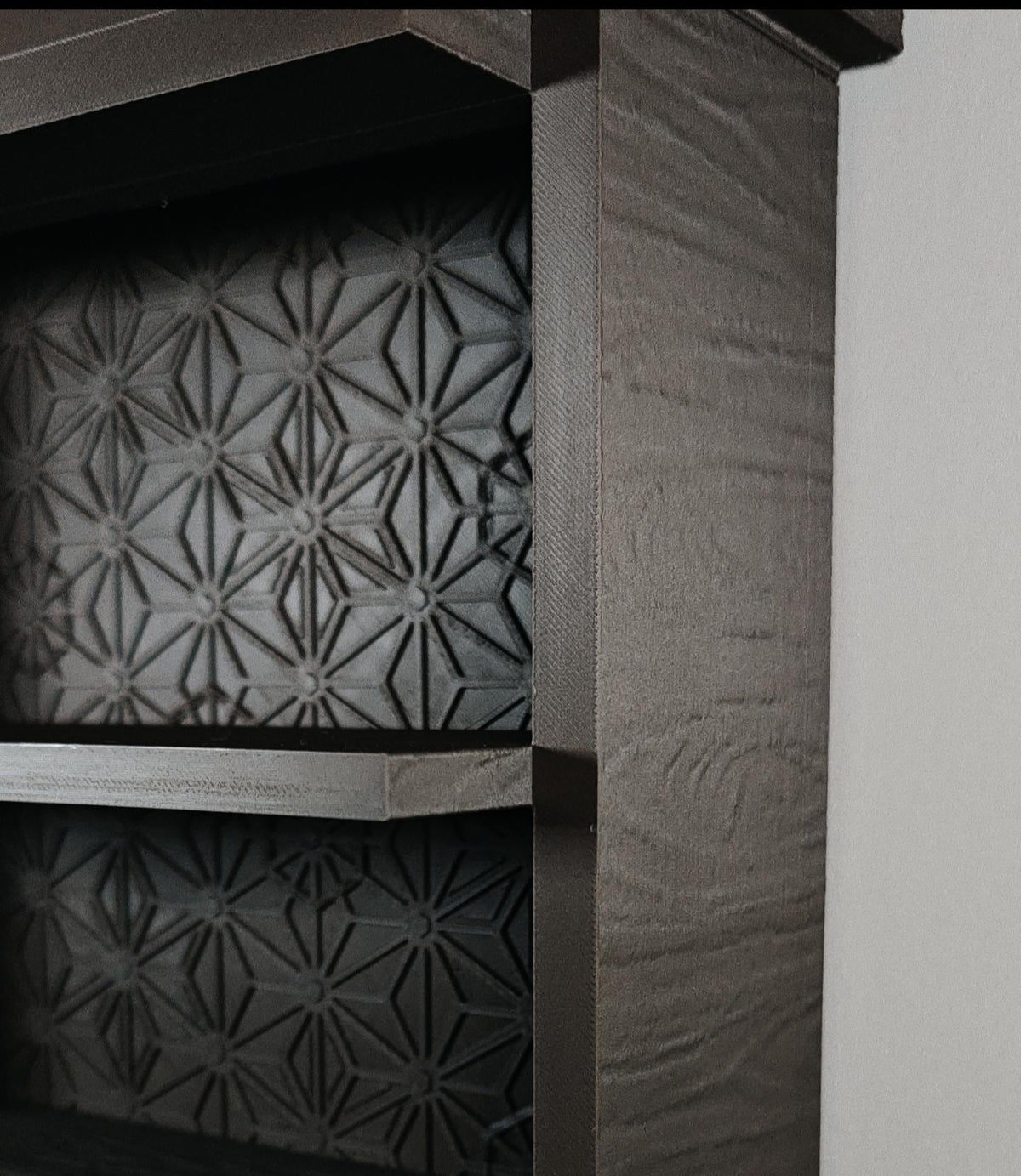 Kura Wall Rack – 3 Slot