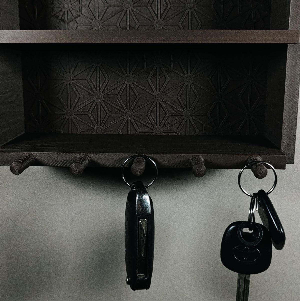 Kura Wall Rack -Peg version